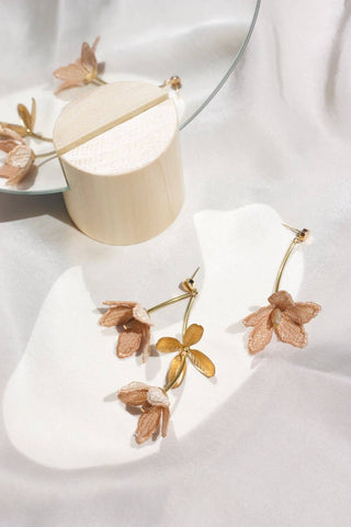 Asymmetrical Tiaré Earrings