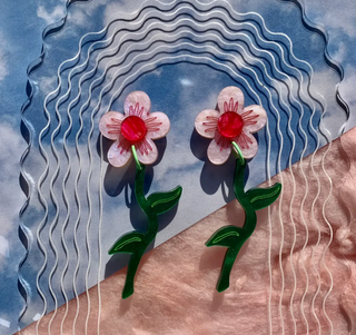 Wavy Daisy Earrings Earrings