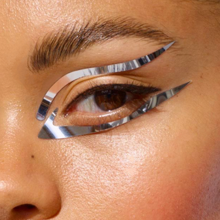 Face Lace / Devotion Liners