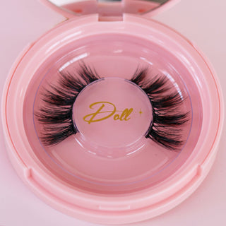 Dafna Poodle Collection: Lashes in Compact