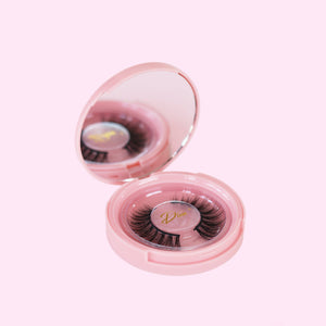 Dafna Poodle Collection: Lashes in Compact