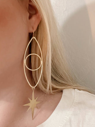 Earring Society Subscription: The Mystic