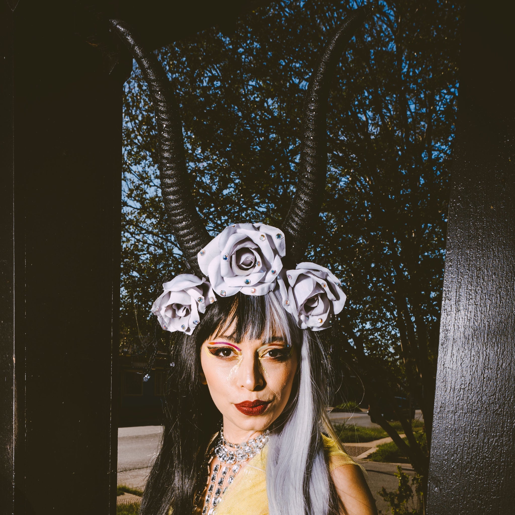 Black Horn Roses Headdress