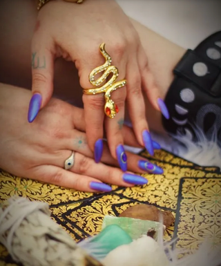 Mother's Day Tarot + Hair Toss Appointment