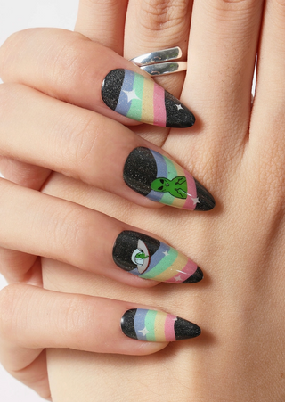 Spaced out - Press-on Nails