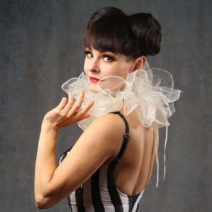 Luxe Pierrot Clown Ruff (Black, White or Ivory)