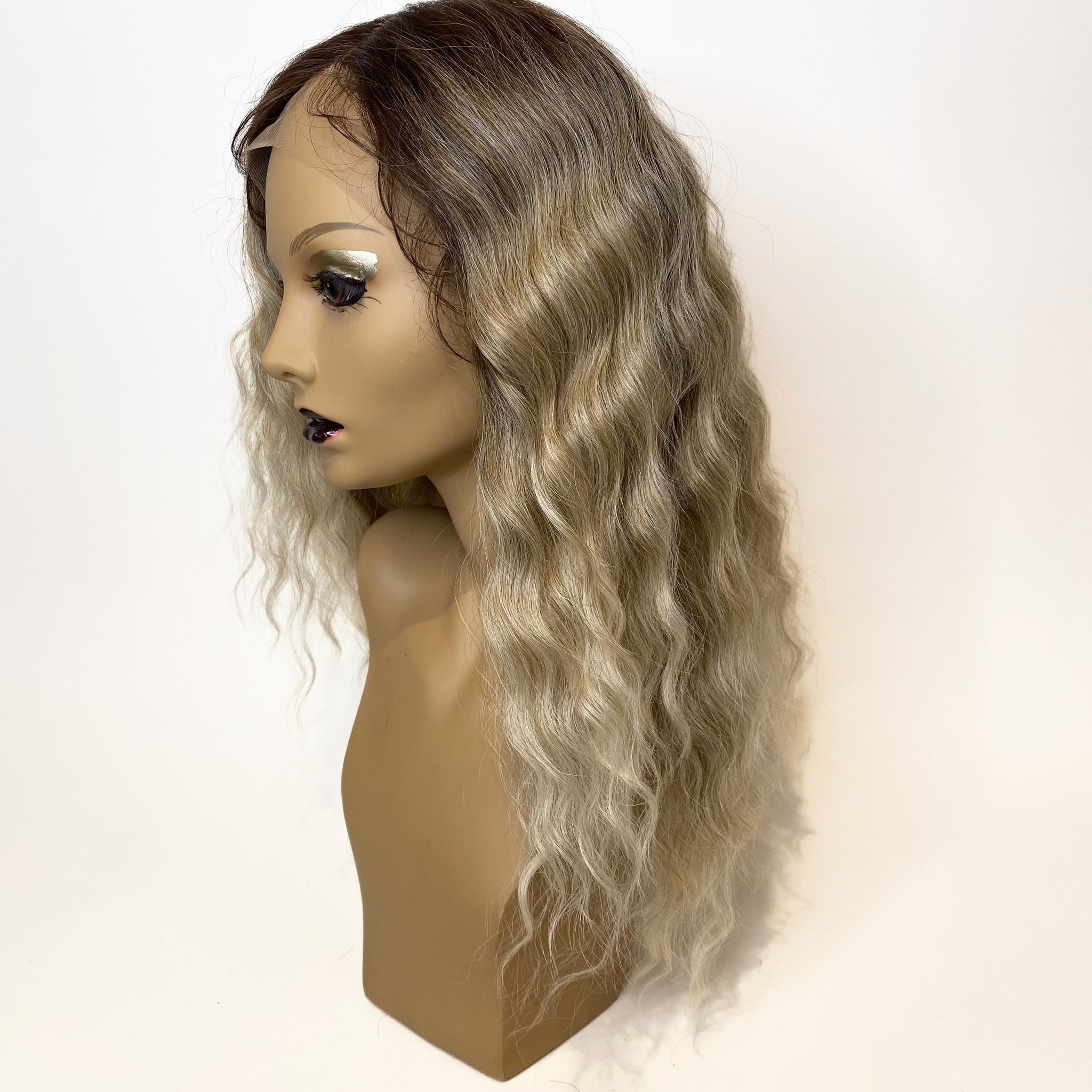 Selena (lace front + heat safe)