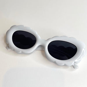 Scalloped Starlet Sunnies